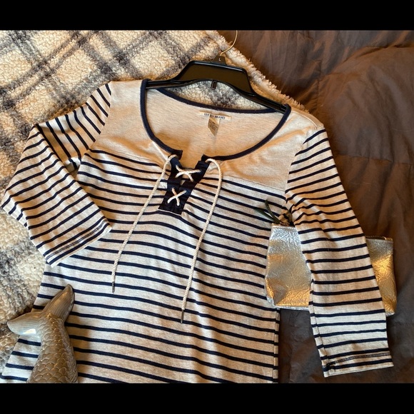 ⚓️Lucky Brand quarter length sleeve top⚓️ - Picture 5 of 5